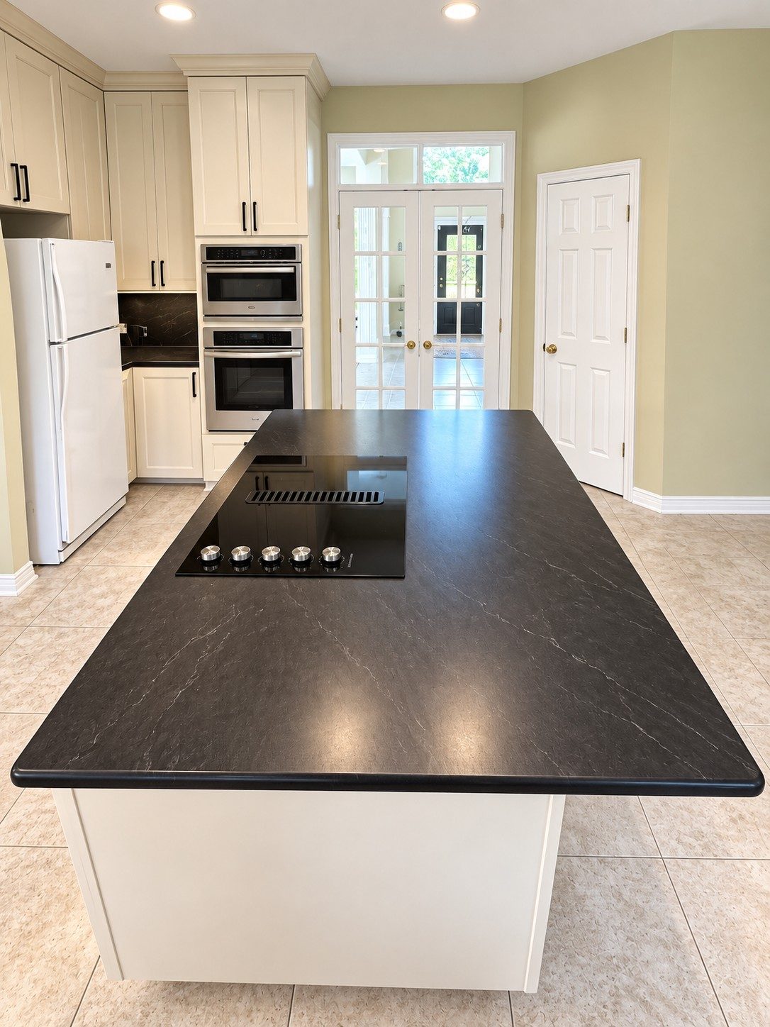 Modern kitchen remodel in Houston, TX